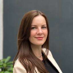 Julia Wolf