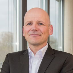 Dr. Andreas Kumpf