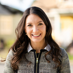 Dr. Sarah Dhom