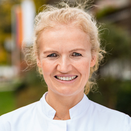 Dr. Nadine Dreyer