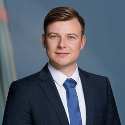 Dr. Viktor Warth