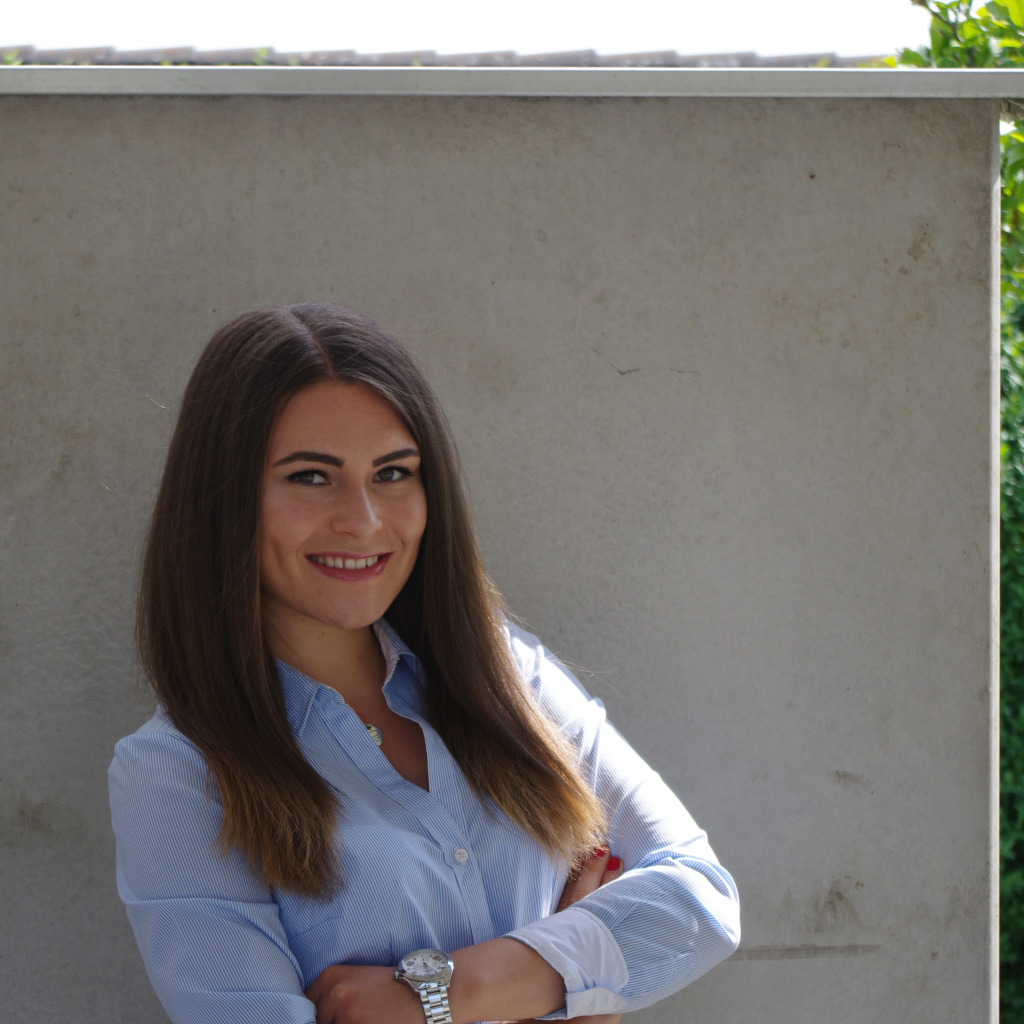 Stefanie Zott Projektleiterin für Neu und Umbauten Schaeffler XING