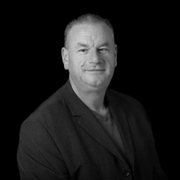 Dirk Simon