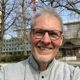 Dr. Ralph Baumheier
