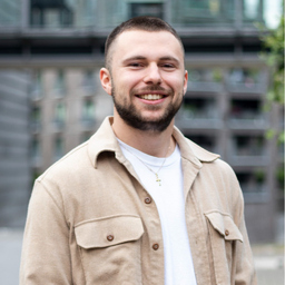 Daniel Naumov
