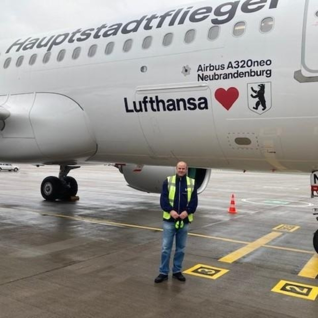 Marcel Gahlen Schmelzle Betriebsleiter Vorfelddienste Txl Aeroground Berlin Gmbh Xing