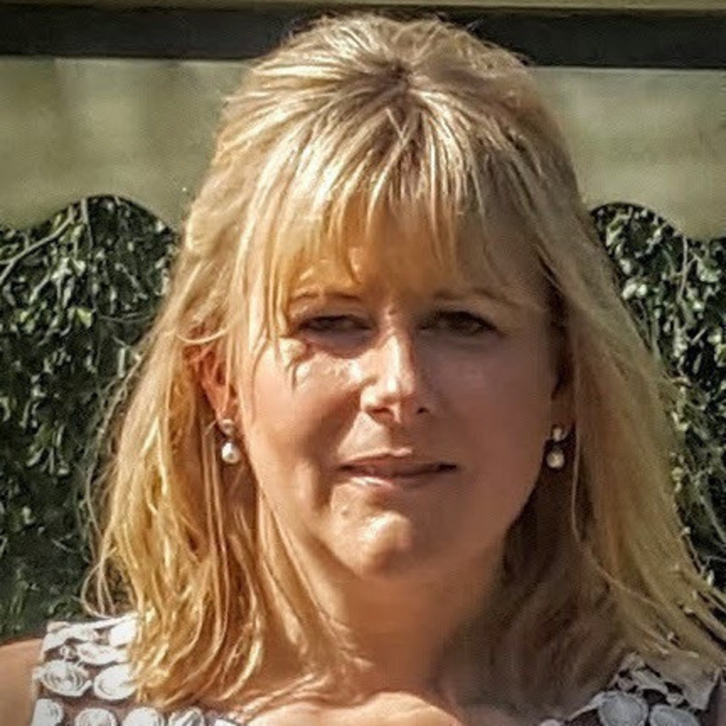 Social Media Profilbild Jacqueline Riccius Rellingen