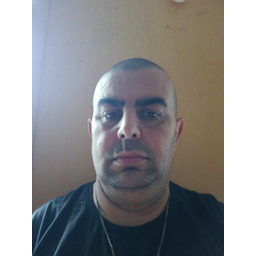 RÓBERT ROSU