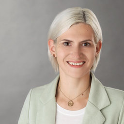 Janine Ertl