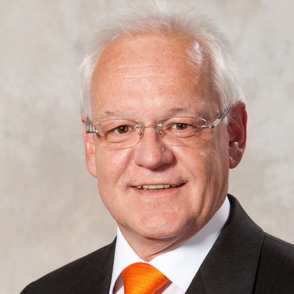 Claus ebner teamleiter baufinanzierungsberatung volksbank