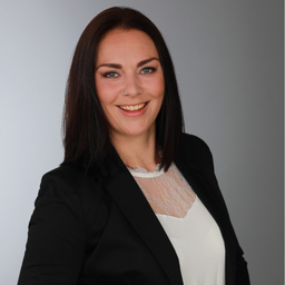 Nadine Junge