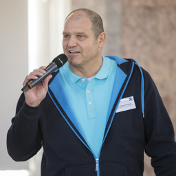 Dr. Edgar Stemmler