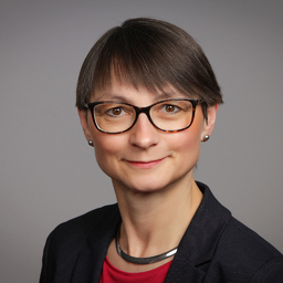 Dr. Elisabeth Peper