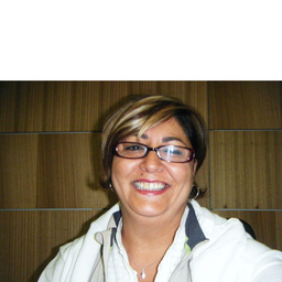 Dr. FANNY CASTAÑO SALAS