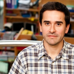 Dr. Marcelo Segura