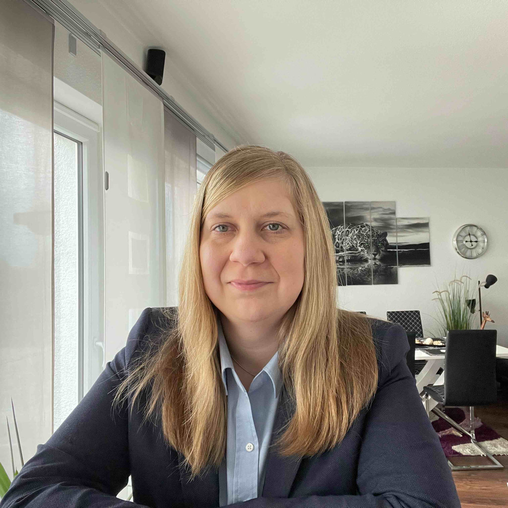 Naujokat aus Hamburg in der Personensuche von Das Telefonbuch