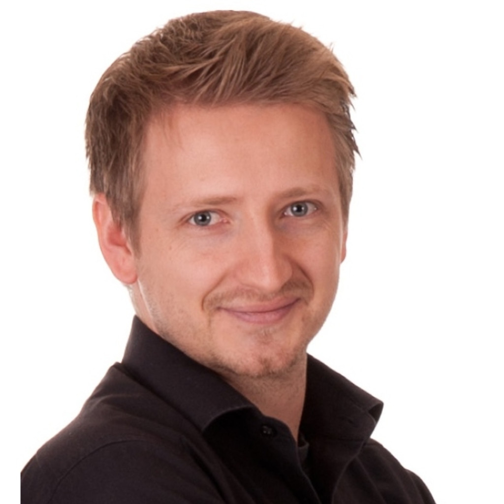 Steffen Plodek Senior Manager Global CRM adidas AG XING