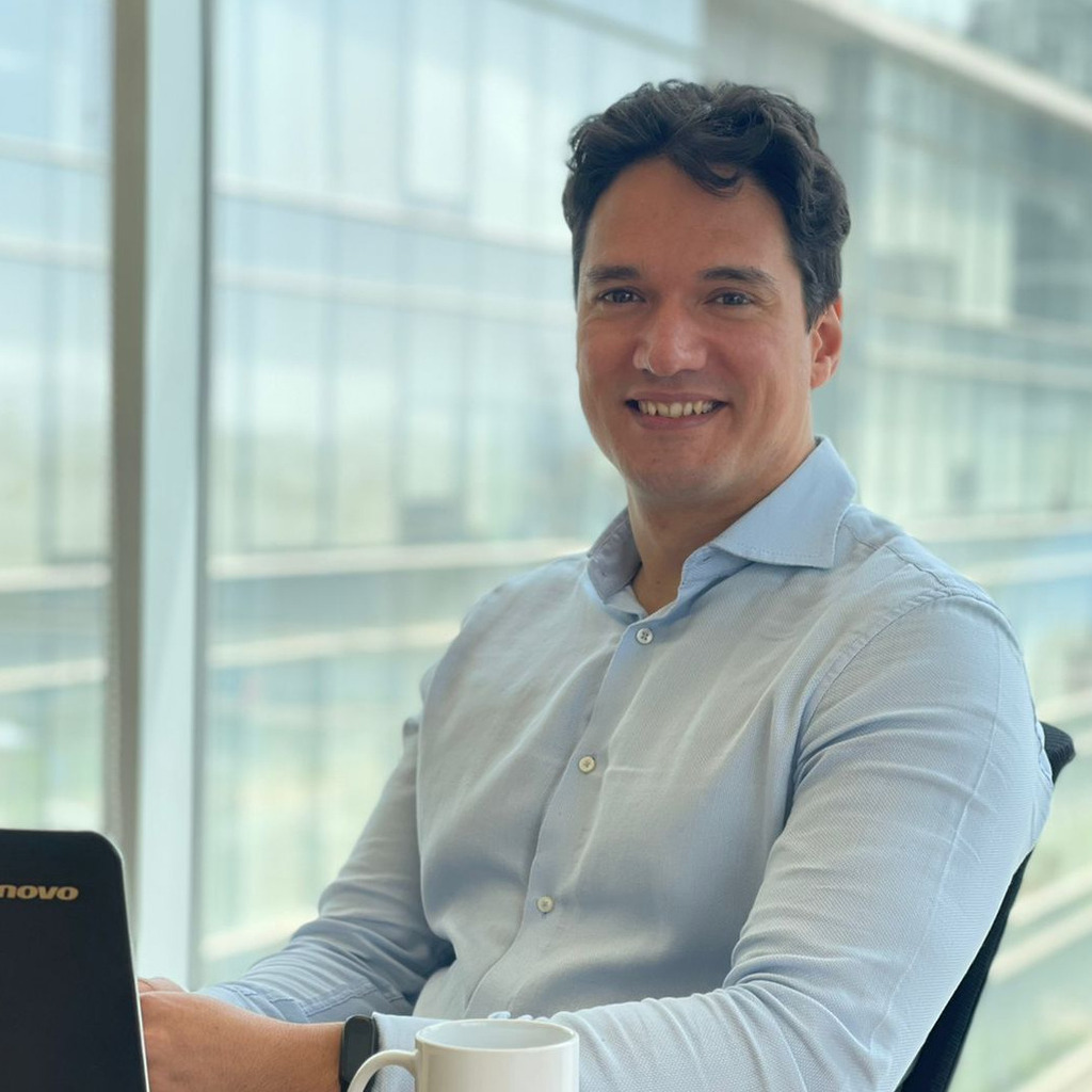 Ricardo Ayulo Logistics Coordinator JOHE S.A XING