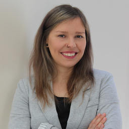 Dr. Katharina Huttenlochner