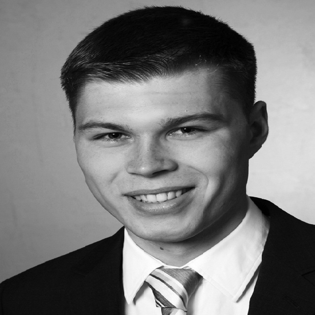 Simon Lott Senior Associate Capital Markets and Accounting Advisory