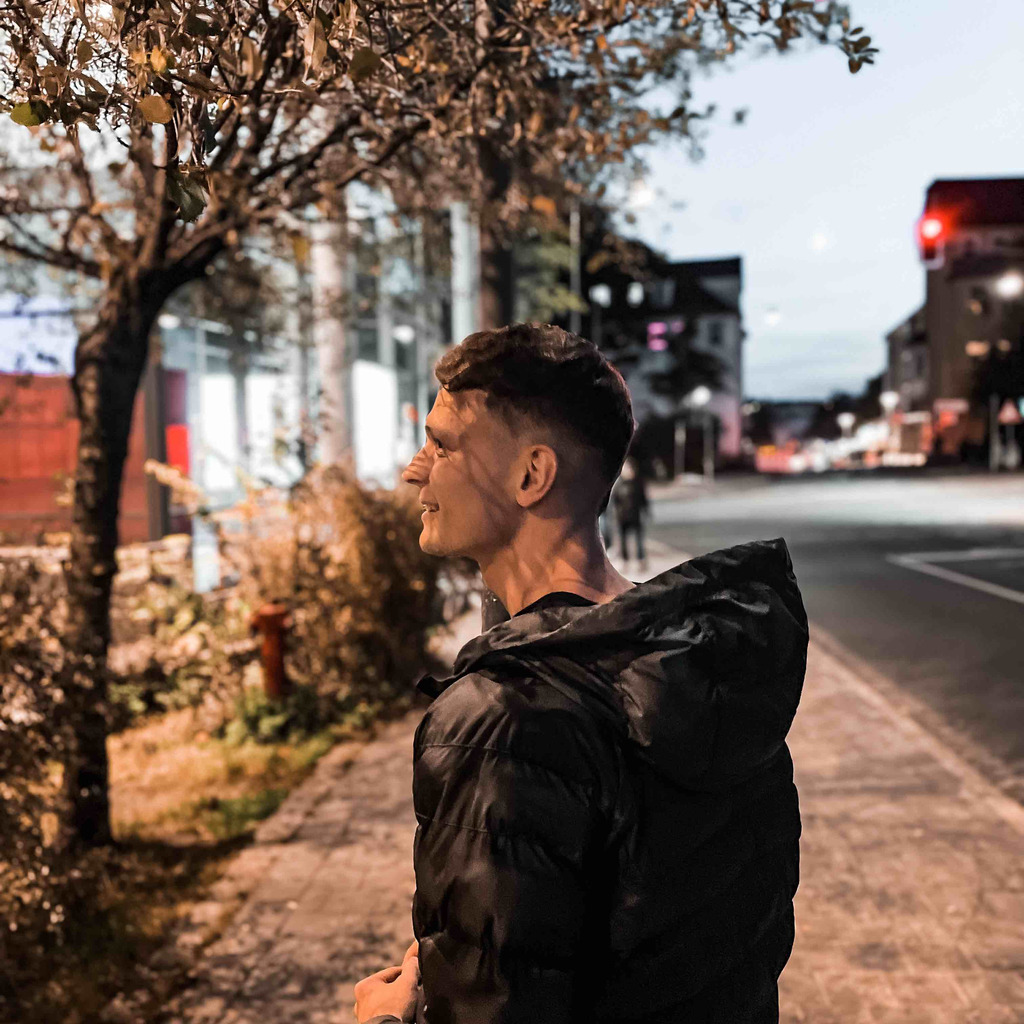 Hannes Hoffmann Trader IM XING