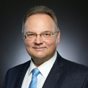 Dr. Uwe Bader