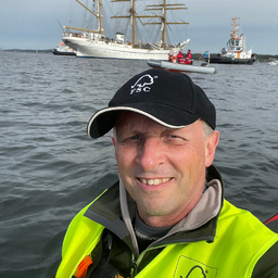 Dr. Uwe Sayer