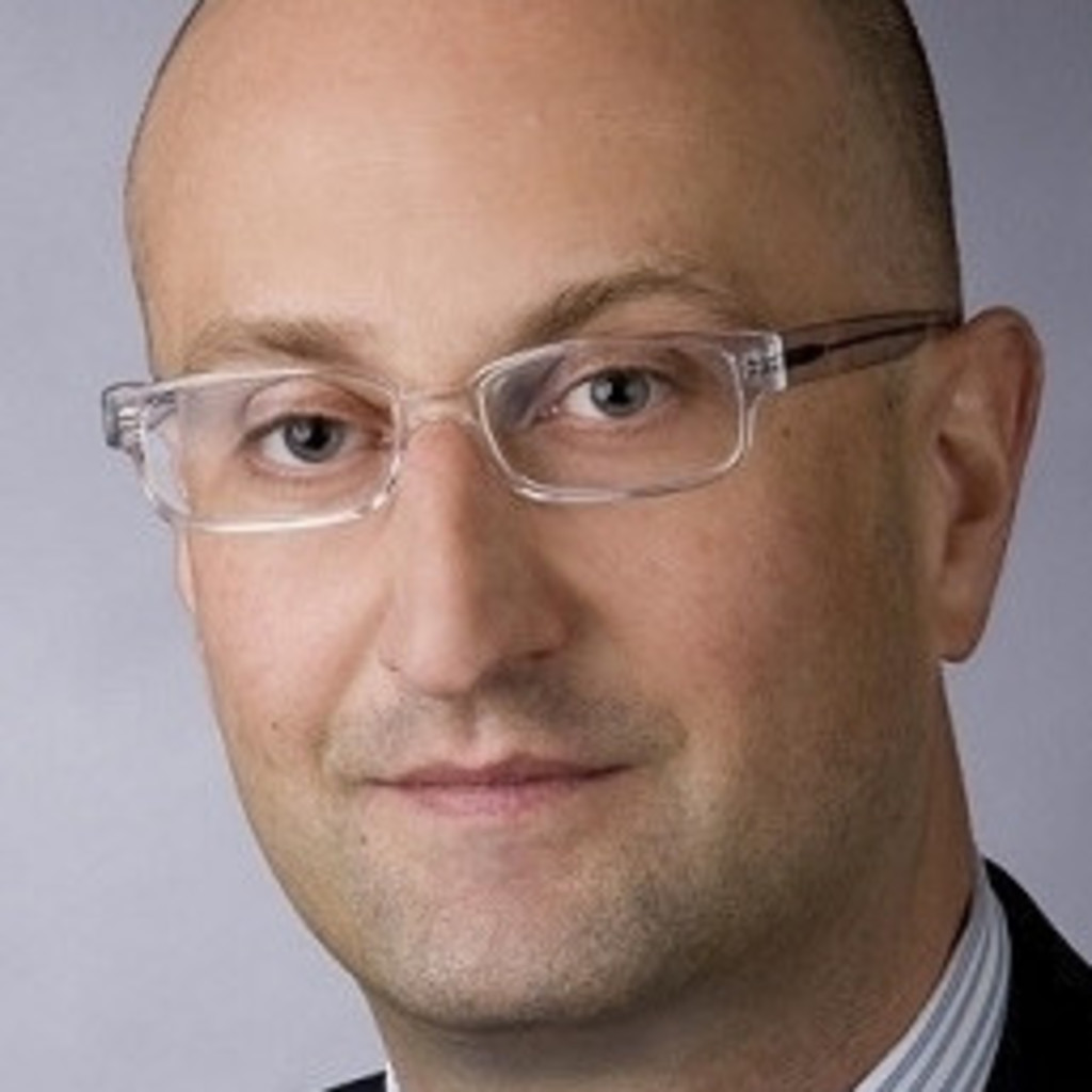 Dr. Werner Gumpp Senior Legal Counsel Vonovia SE XING