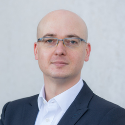 Dr. Simon Neumann