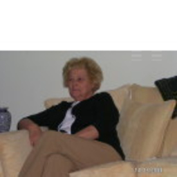 Lynda Carr