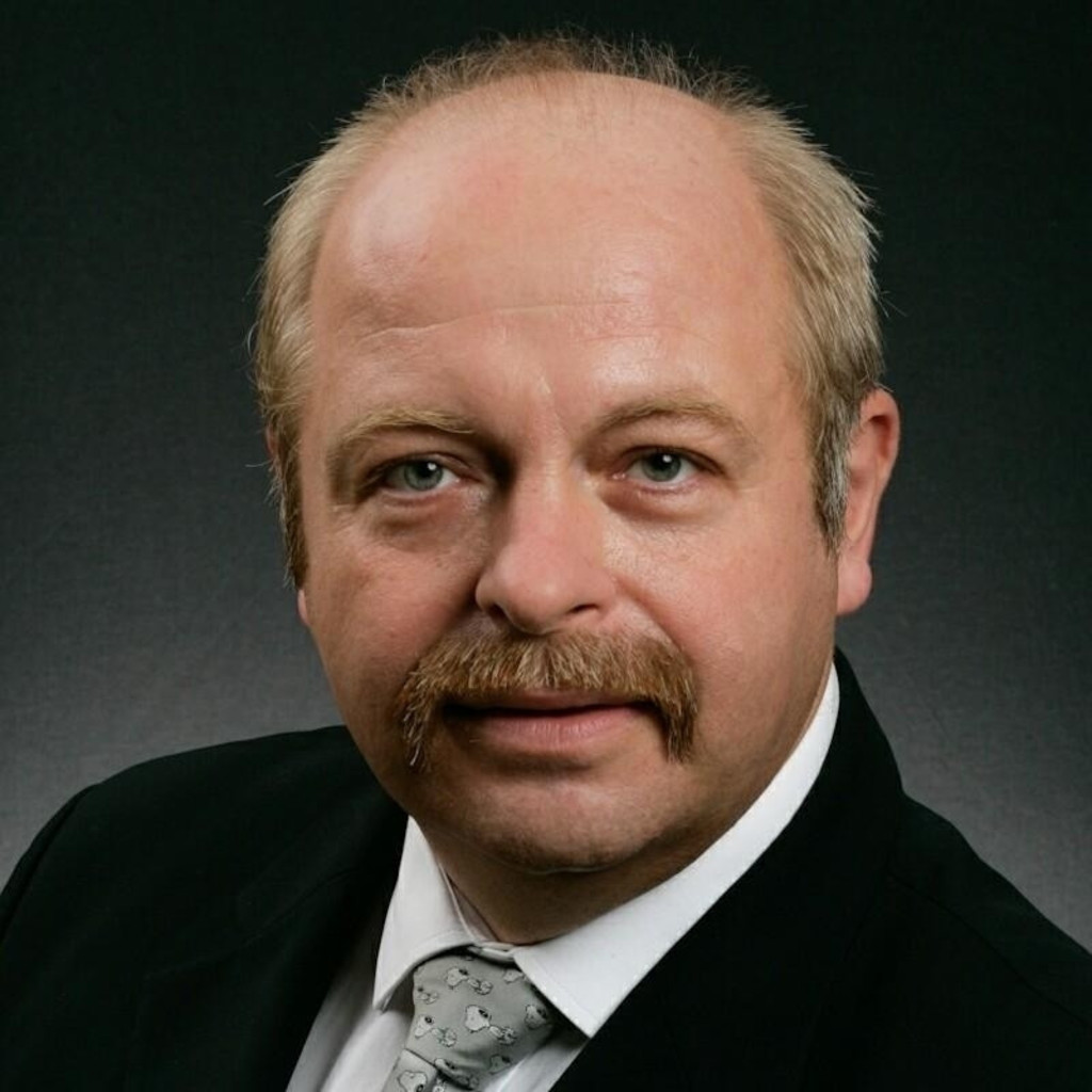 Franz Miedler Zertifizierter Fahrsicherheitsinstruktor ARBÖ XING