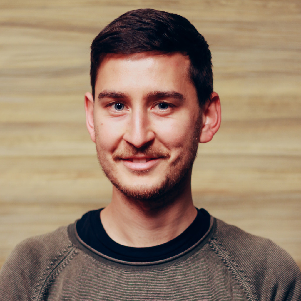Dr. Daniel Cracau General Management Project AlphaLink XING