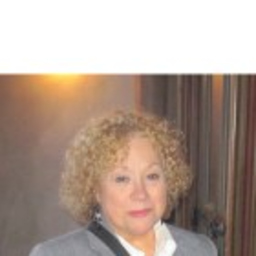 Julia Alcocer Maestre