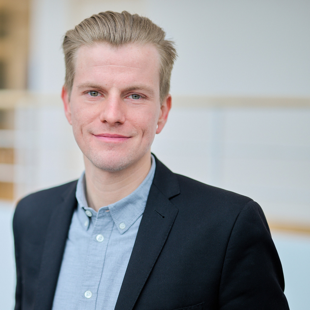 Maximilian am Mihr Kuratorische Assistenz Filmmuseum Düsseldorf XING