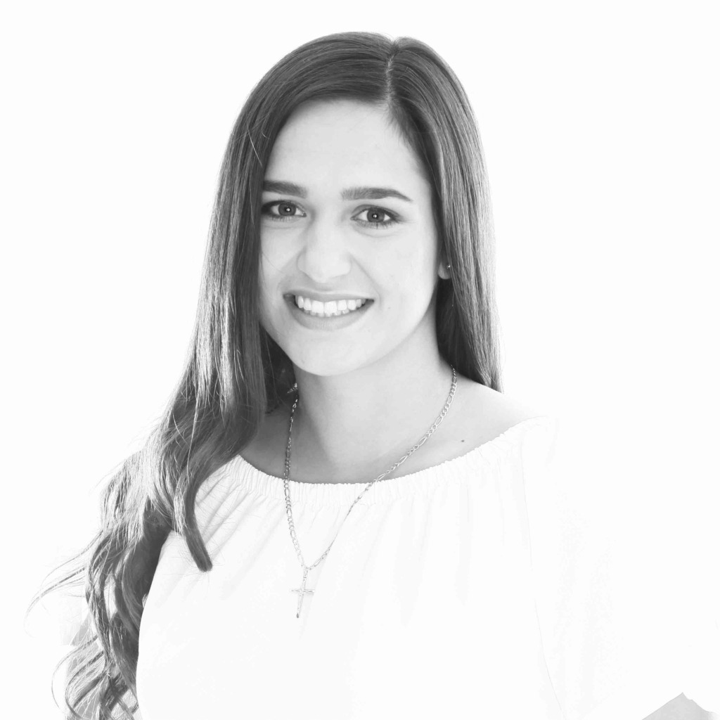 nicole-eckerle-associate-payroll-analyst-stryker-xing