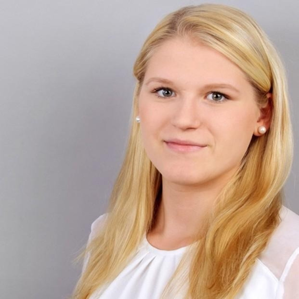 Anna Borchert Mitarbeiterin Beschaffungsmanagement C. Otto