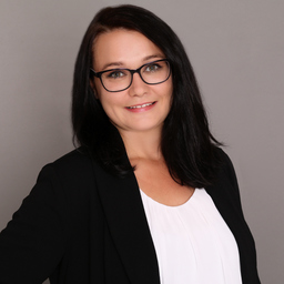 Mag. Carolin Neumann