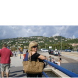 Gloria monge de Salvador