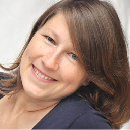 Dr. Nicole Schadewaldt