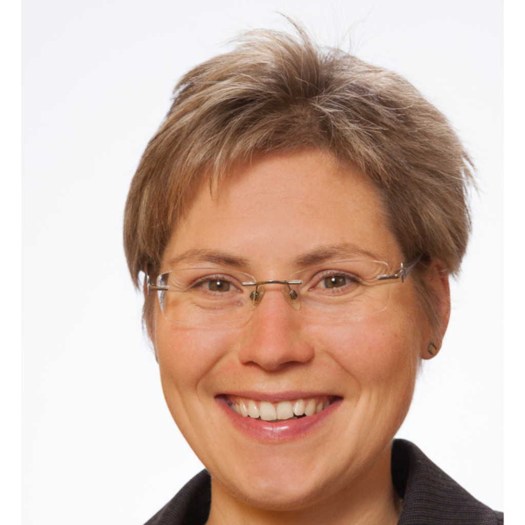 Linda Förster Referentin Berufliche Bildung WBS TRAINING AG XING