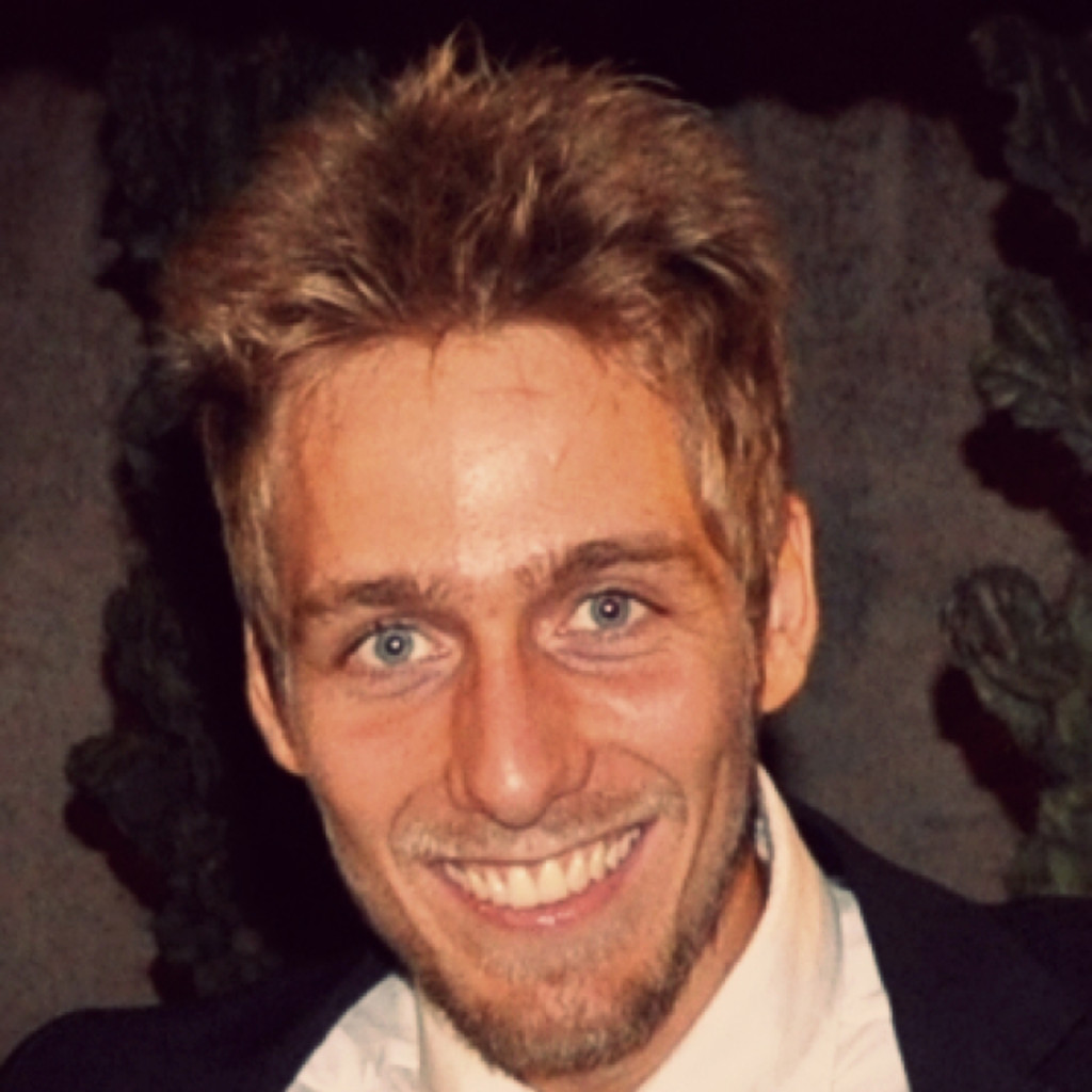 Sebastiano Giuntini Phd Candidate SUM Italia/Université Paris 8 XING