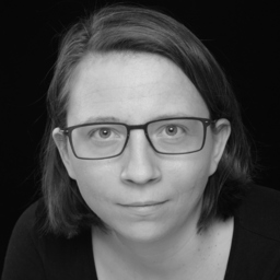 Dr. Zsófia Schön