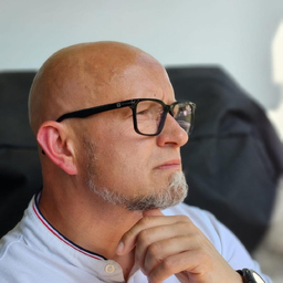 Martin  iksnimyzdaR