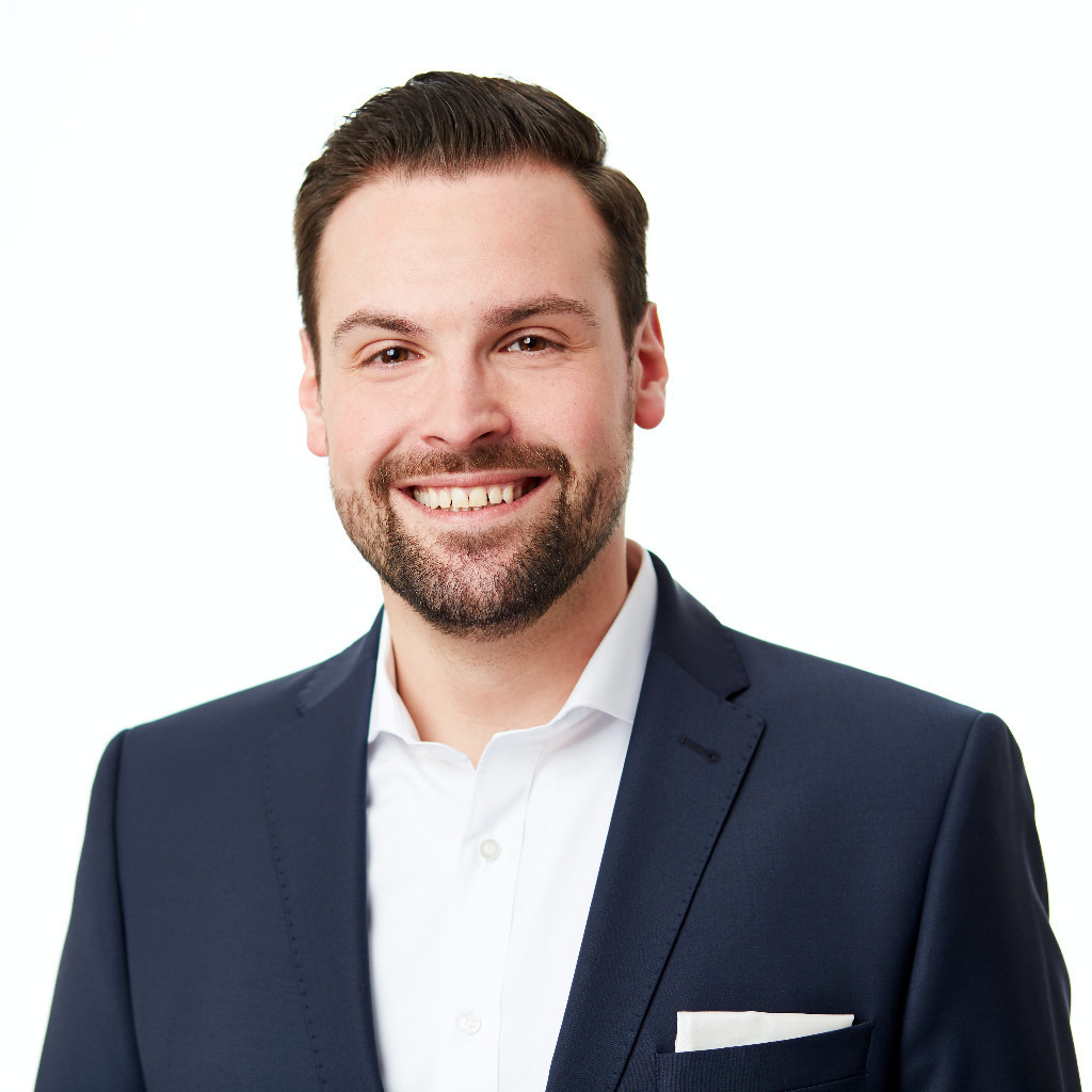 Thomas Liebscher Senior Account Executive MHP A Porsche Company