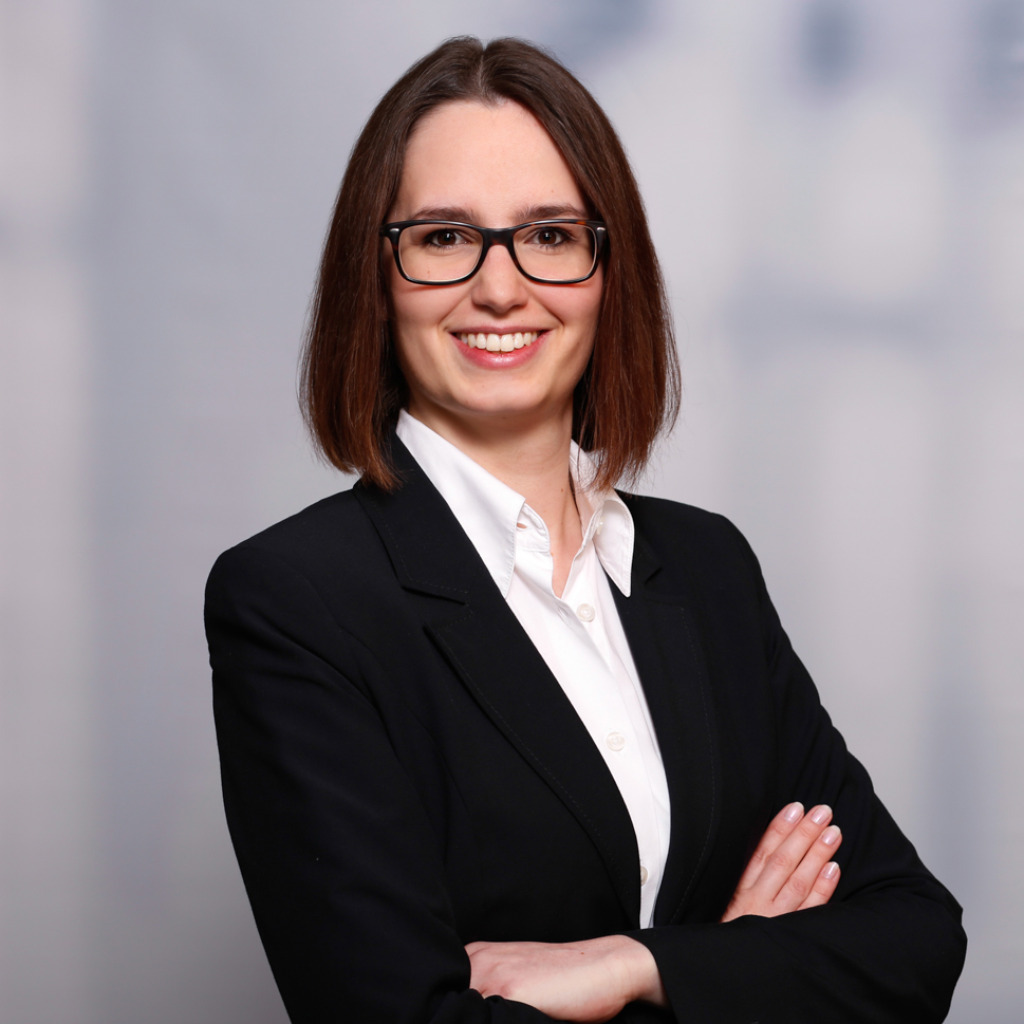 Alessandra Schade Wirtschaftsprüferinsteuerberaterin Senior Manager Deloitte 