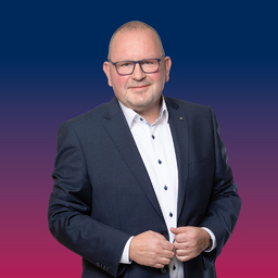Dipl.-Ing. Uwe Peter Plato