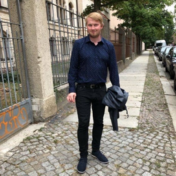 Maximilian Holze