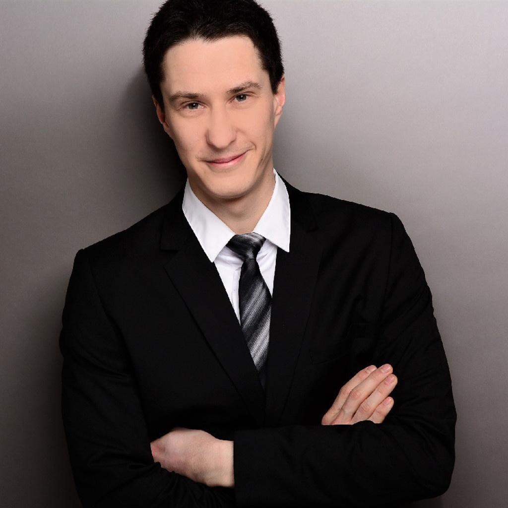 Christoph Lange Applikationsingenieur IAV XING