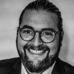 Florian Töpert
