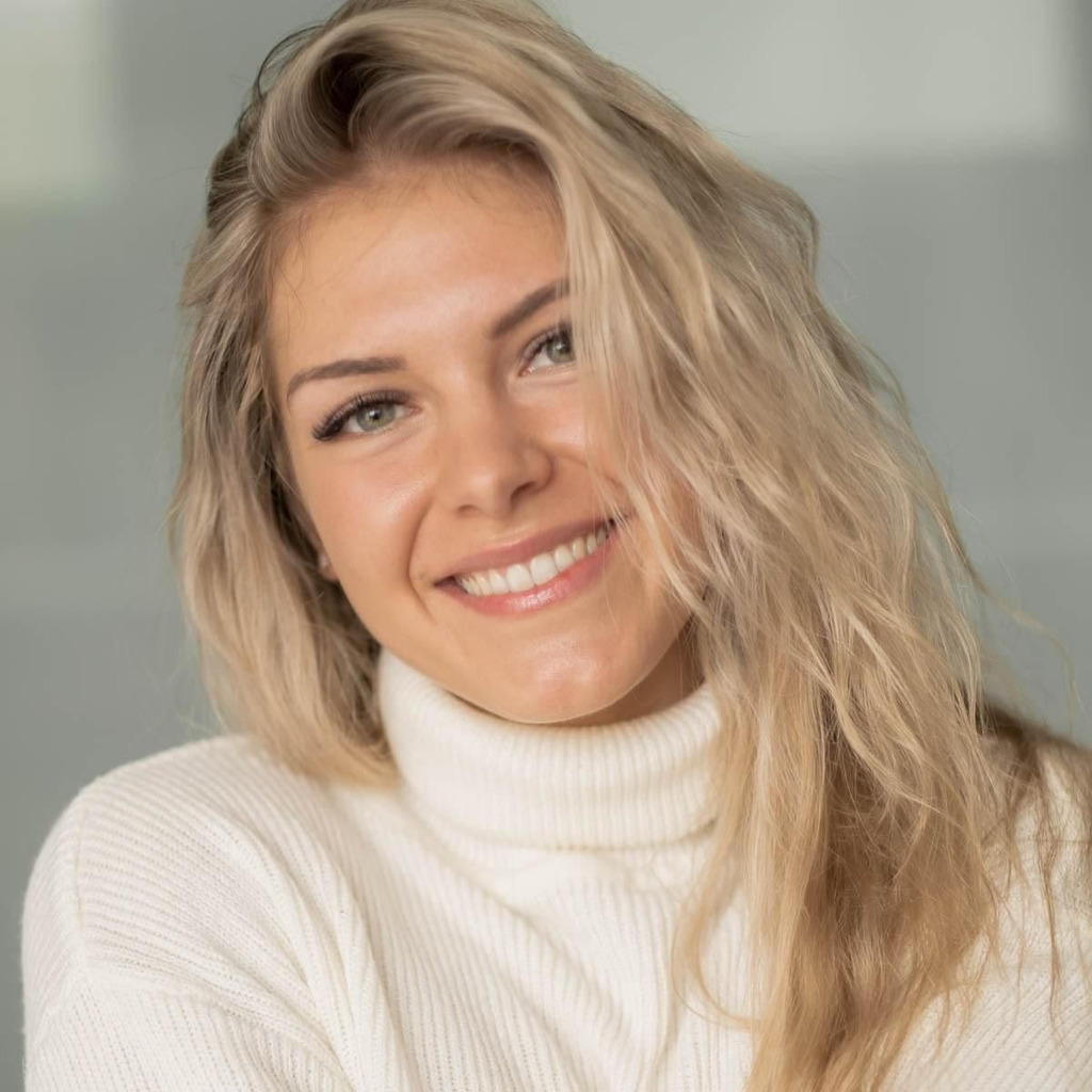 Andrea Hoffmann Projektleiterin SHB Business Solutions GmbH XING